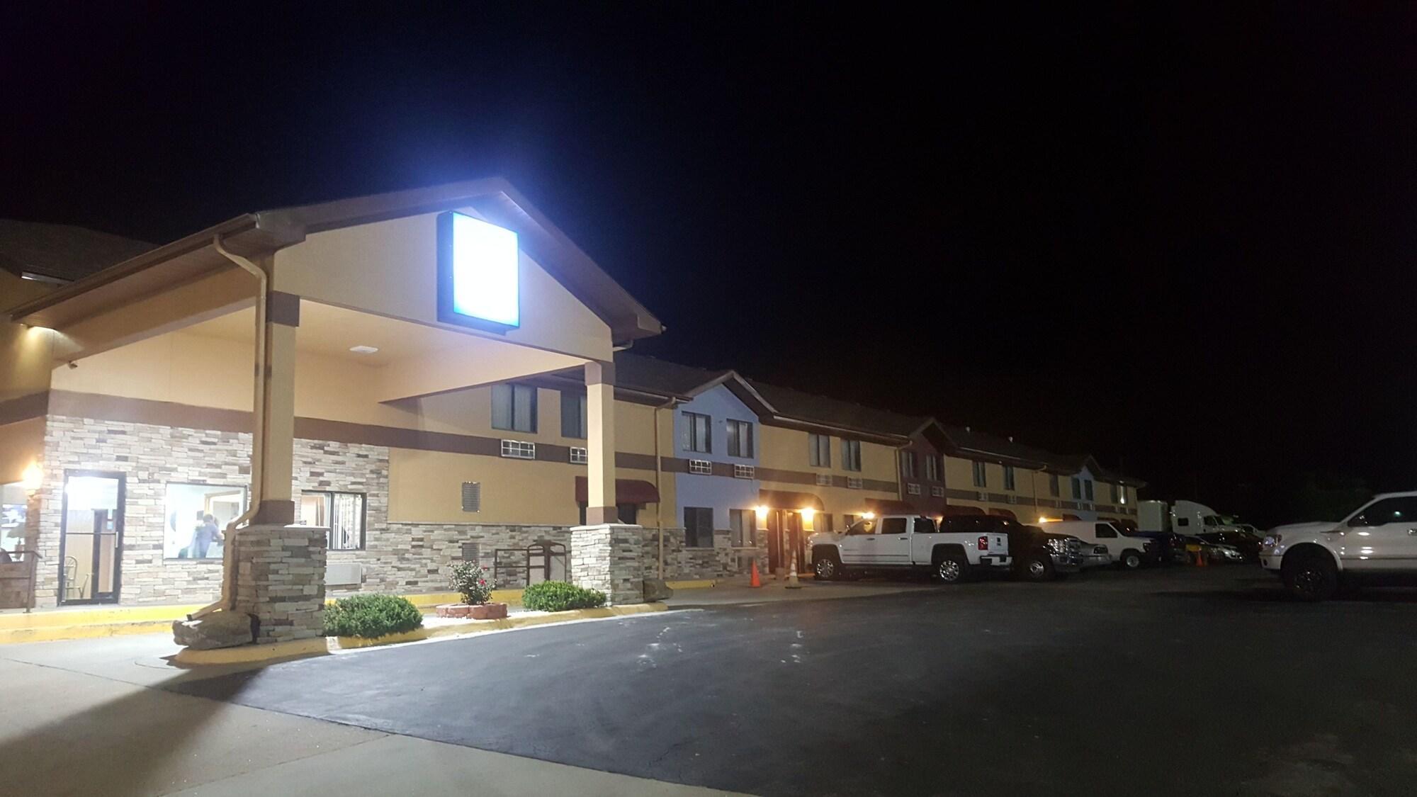 Americas Best Value Inn & Suites Harrisonville Eksteriør billede